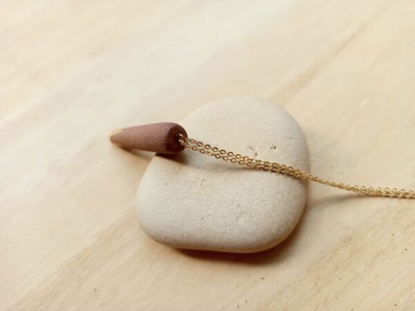 cone shape diffuser stone necklace