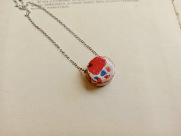 blue-red drum bottle necklace