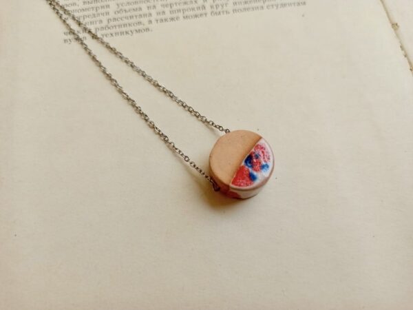 blue-red drum bottle necklace