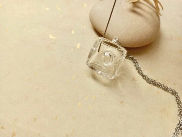 cool ice cube glass diffuser necklace