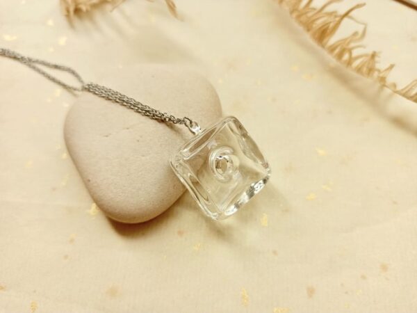 cool ice cube glass diffuser necklace