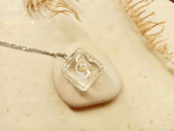 cool ice cube glass diffuser necklace