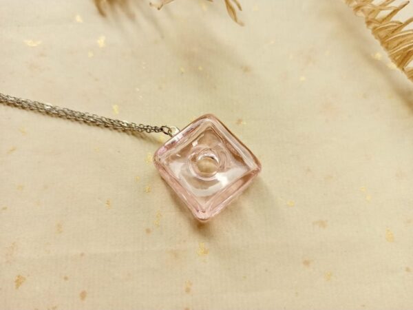 cool ice cube glass diffuser necklace