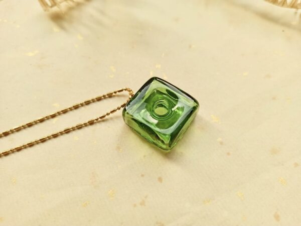 cool ice cube glass diffuser necklace