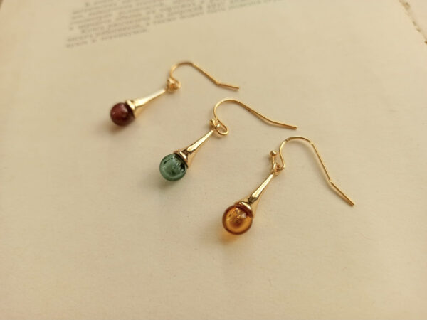 small glass diffuser earrings