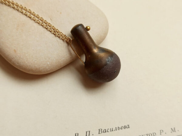 Amphora ceramic diffuser necklace