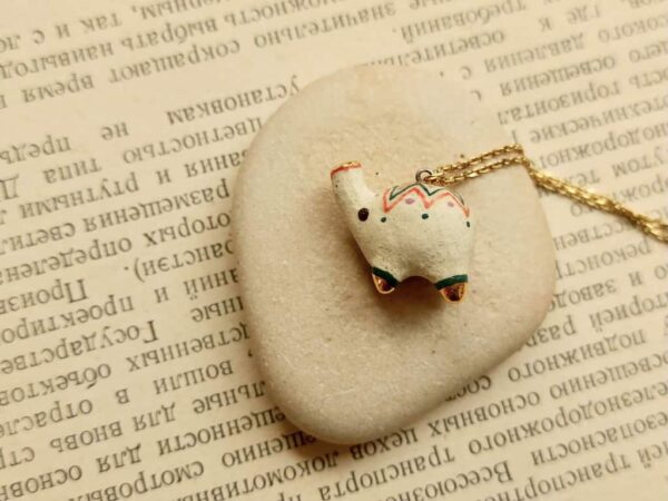 colour dotted elephant ceramic diffuser necklace