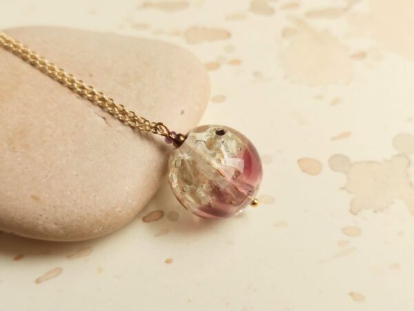 luminous glass diffuser necklace