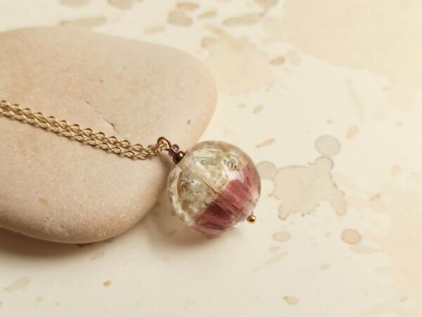 luminous glass diffuser necklace